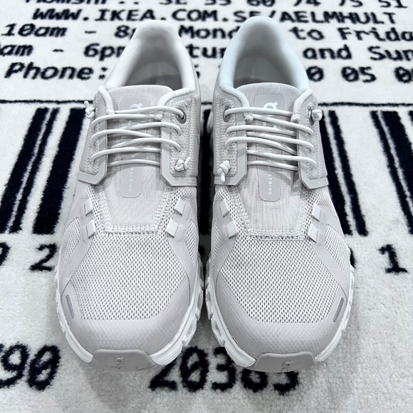 On Cloud 6 Women Running Casual Shoes - Pearl White Colorway - Picture 3 of 9